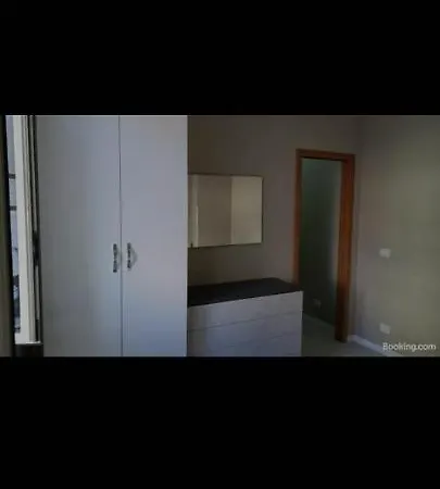 לינה וארוחת בוקר Sirianni